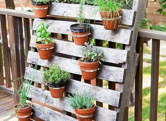 34 Backyard DIY Garden Projects You Didn’t Know You Needed