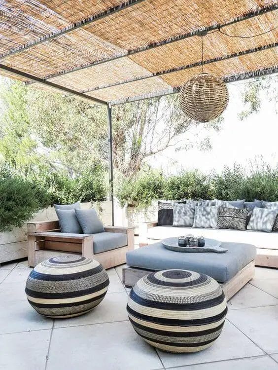 It would be fantastic to enjoy the warm weather and spend a lovely evening chatting with the people you love the most in some modern outdoor furniture... See the possibilities at backyardmastery.com