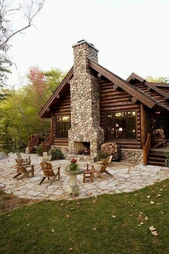 We found some great examples online and put together a different gallery of garden paving designs you can check and get inspired by to design your own yard! For more ideas go to backyardmastery.com