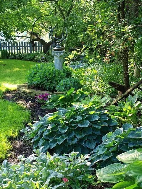 We want you to have access to all those beautiful backyard gardens ideas, so we decided to put together a sweet bundle of pictures to inspire you. See more at backyardmastery.com