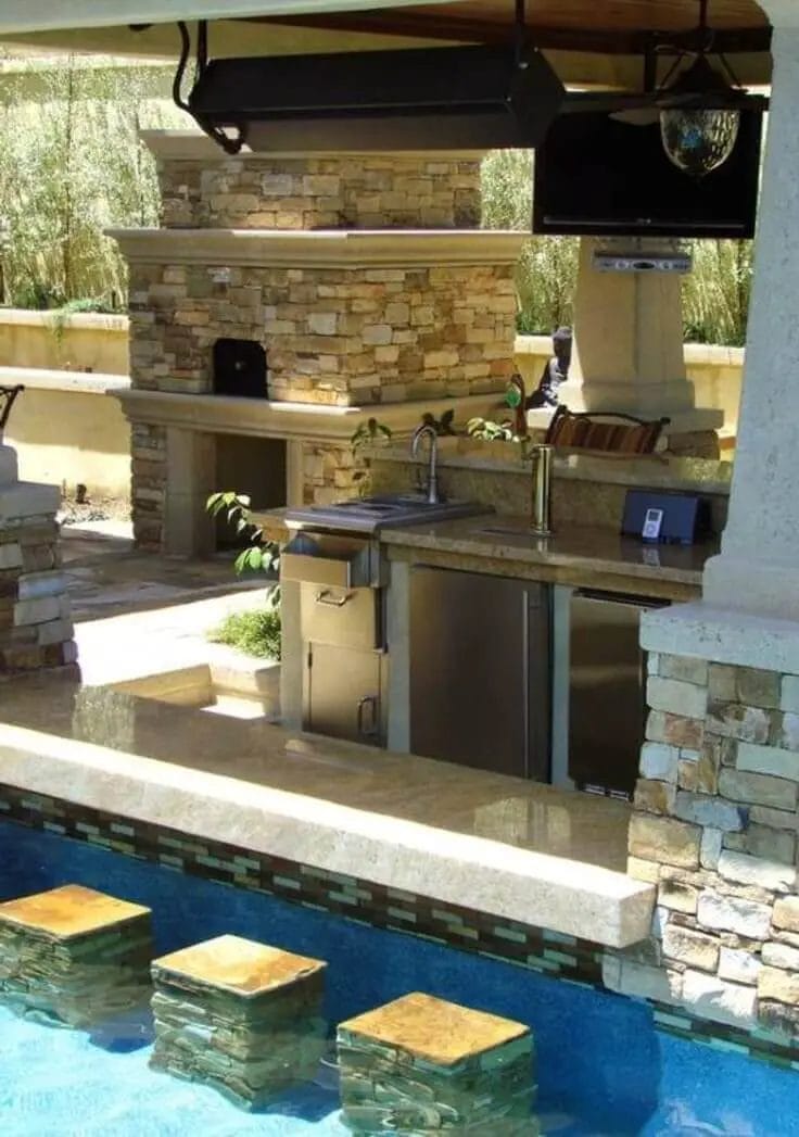 Use the space you have available in your backyard and create one of the best backyard designs with pool and outdoor kitchen available. We found some ideas you can mix and match to create your design. For other ideas go to backyardmastery.com